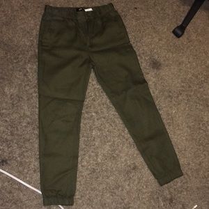 H & M green dressy jogger slim fit NEW